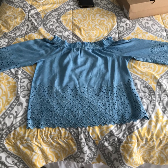 Shoulder / Long Sleeve Top - Picture 1 of 3
